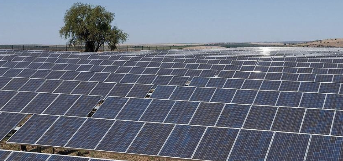 الألواح الشمسية