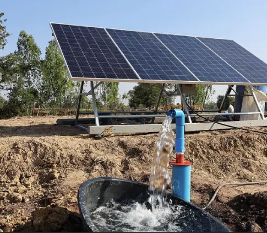 مضخة مياه شمسية
